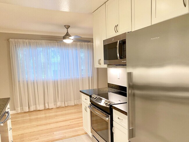 Photo - Noel Oaks Apartments