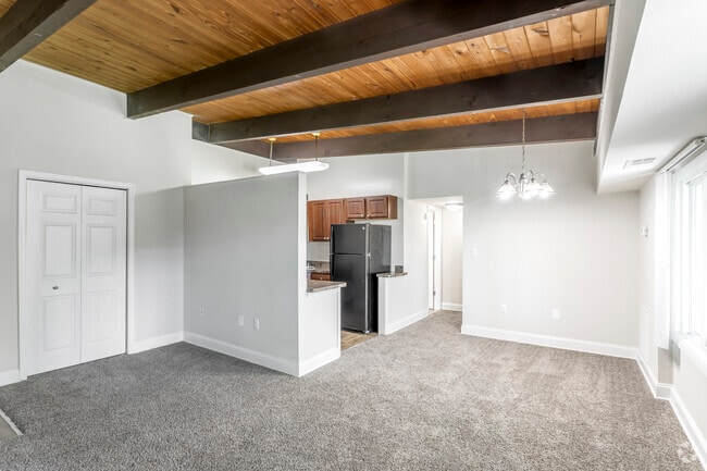 1 BR, 1 BA - 650 SF