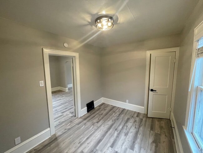 Photo - 1440 N 28th St Unit 1442 N 28th St(upper)