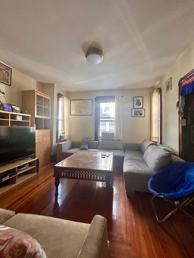 55 Newbern Ave Unidad 2
