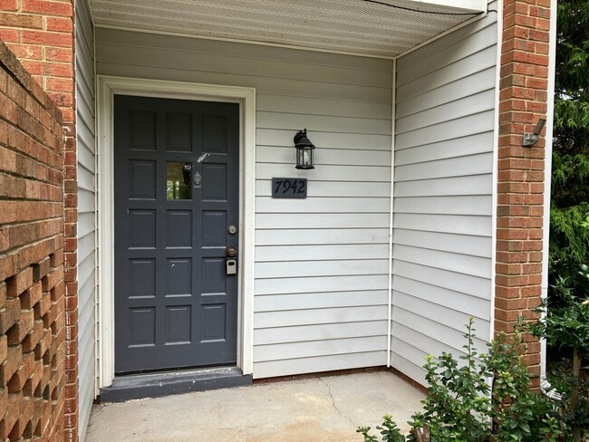 Photo - WATERFRONT Two Bed Townhouse in Denver With BOAT SLIP!!