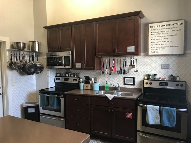 Community Kitchen - 101 Center E St Unit 405