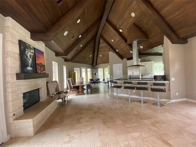 Photo - 2911 S Saddlebrook Ln