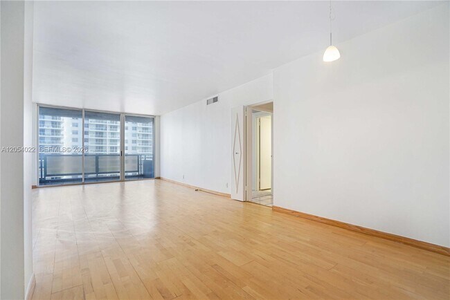 Photo - 5700 Collins Ave Unit 10C