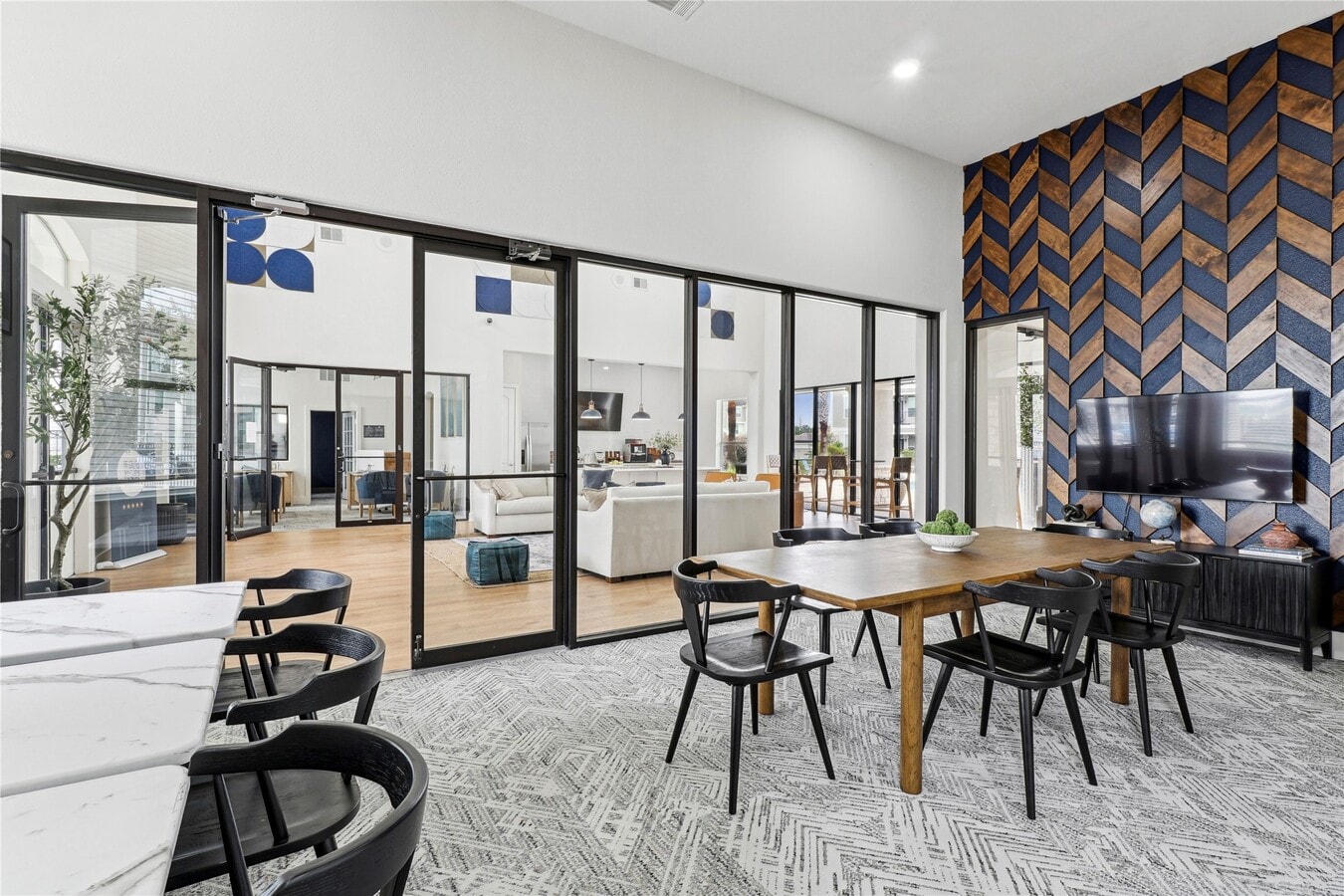 Photo - 14807 Woodland Hills Dr Unit 3309