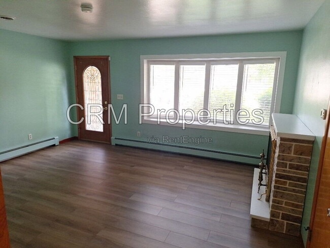 Photo - 3505 Melody Ln W