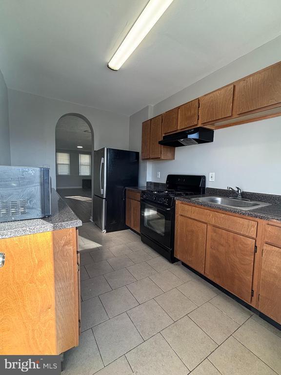 Photo - 1623 Carswell St