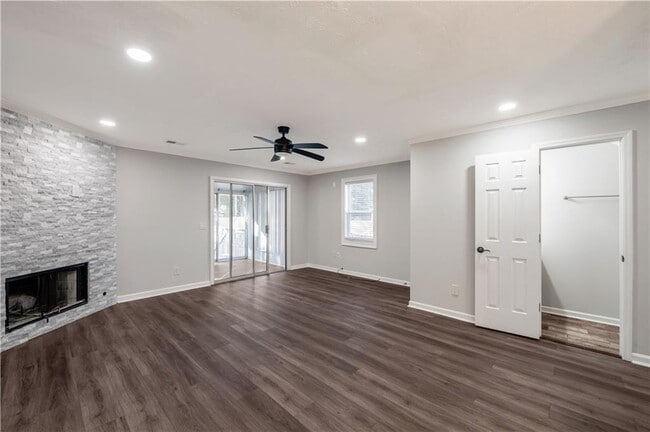 Photo - 3517 Kennesaw Station Dr