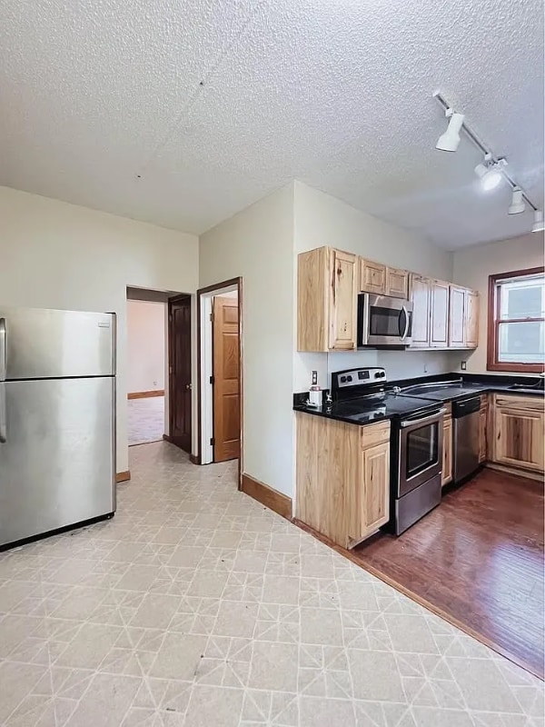 Photo - 962 6th St E Unit 1