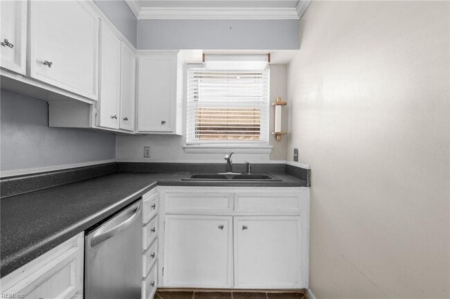 Building Photo - 1107 E Ocean View Ave Rental