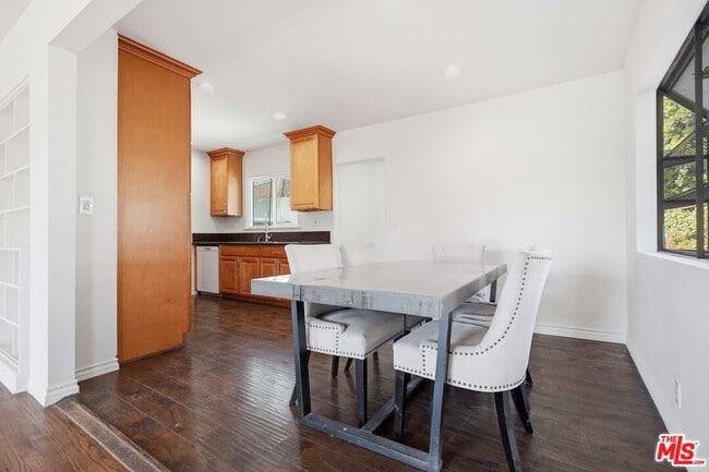 Photo - 9741 Alcott St