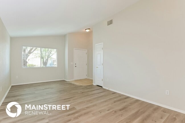 Photo - 7339 E Weeping Willow Dr