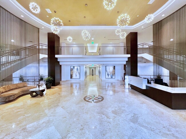 Photo - 511 SE 5 Ave Unidad 2207