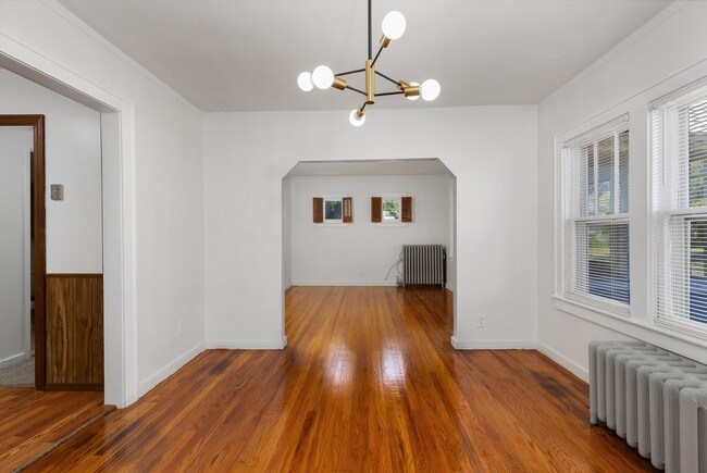 Photo - 4995 Anatole St