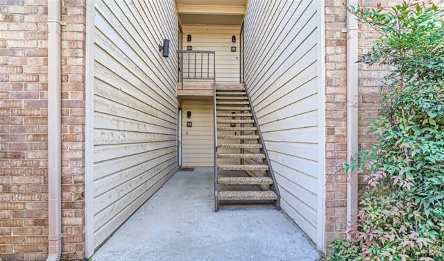 Photo - 16301 Ledgemont Ln Unit 269
