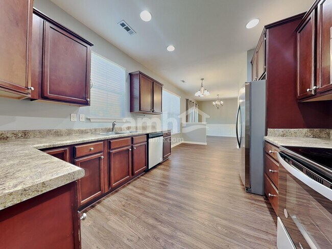 2400 Ancient Oak Ln