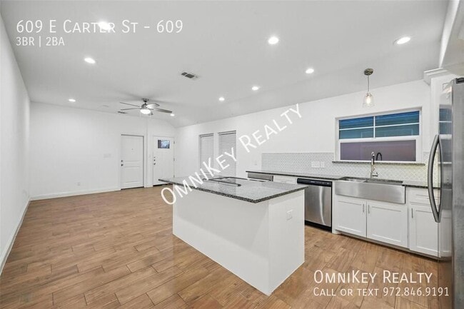 Photo - 609 E Carter St Unit 609