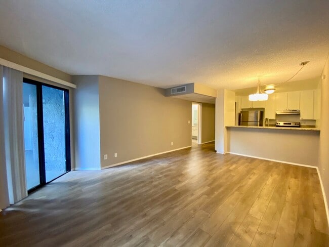 Photo - The Cove Apartments