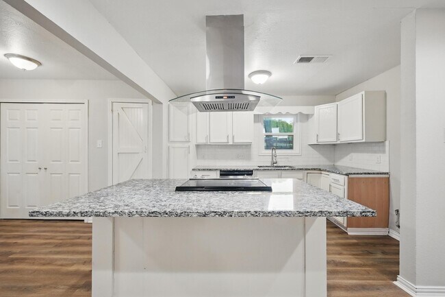 Photo - 1003 Pecan Ave