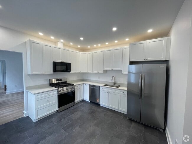 Building Photo - 76 Robbins St Unit 4 Rental