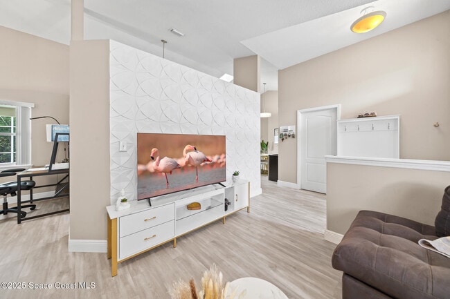 Photo - 2631 Canterbury Cir