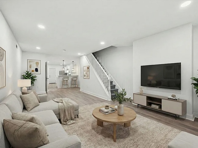 Photo - 5314 Upland St