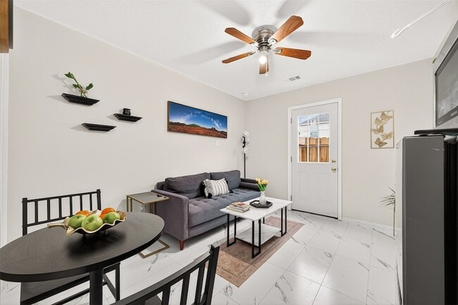 Photo - 15811 Natchez Brook Ln