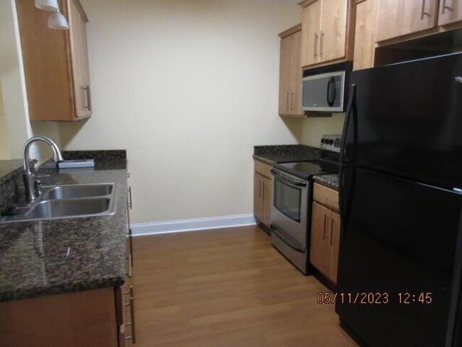 Photo - Upgraded End-Unit Townhome Minutes From Eglin AFB