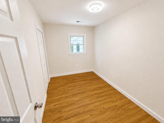 Photo - 12658 Scaggsville Rd