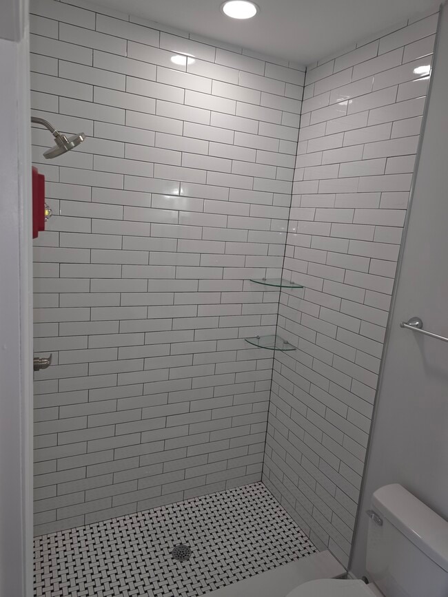 Photo - 6915 Castor Ave Unit 1F