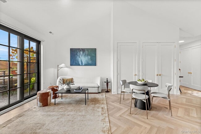 Photo - 100 E Putnam Ave Unit 311