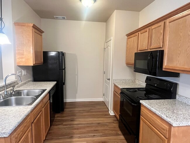 Photo - 202 Bella Sera Ln