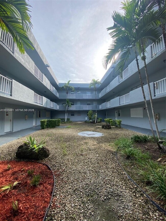 Building Photo - 6195 W 18th Ave Unit G109