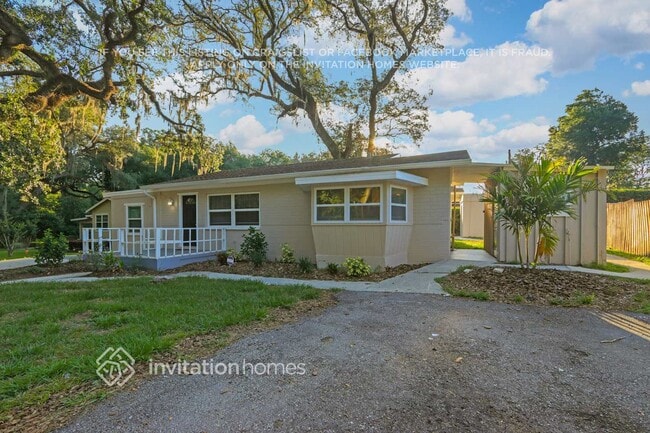 Photo - 411 Seffner Valrico Rd