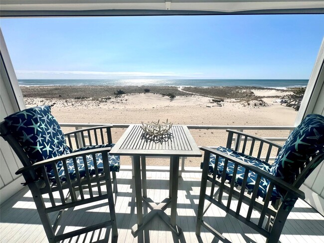 Building Photo - 459 Dune Rd Unit 22B Rental