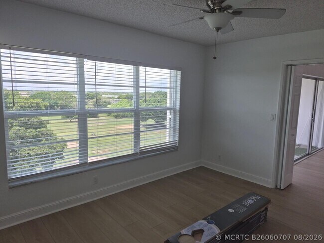 Photo - 3050 N Palm Aire Dr Unit 702
