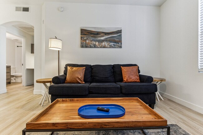 Photo - 9450 W Cabela Dr Unidad SI ID1054666P