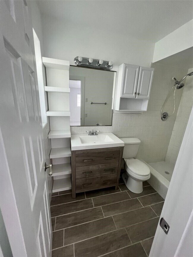 Photo - 8441 NW 18th St
