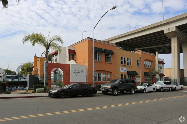 Mercado Apartments - Mercado Apartments