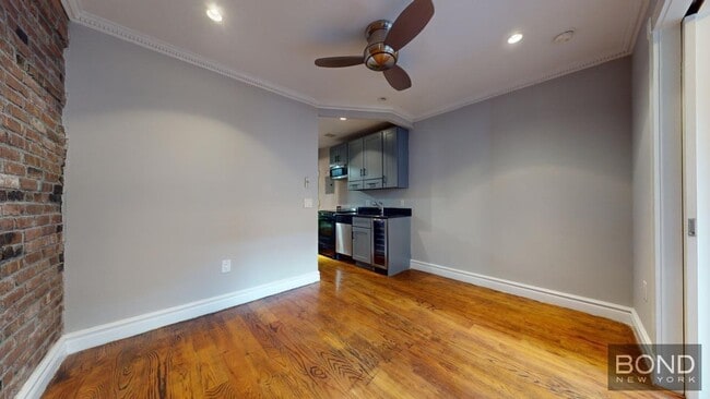 Building Photo - 134 Orchard St Unit 12 Rental