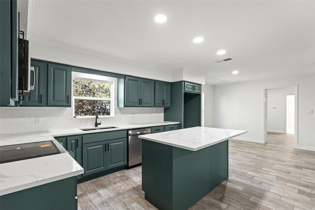 Photo - 5425 Jeffrey St