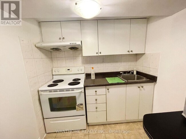 Photo - 82 Maresfield Dr