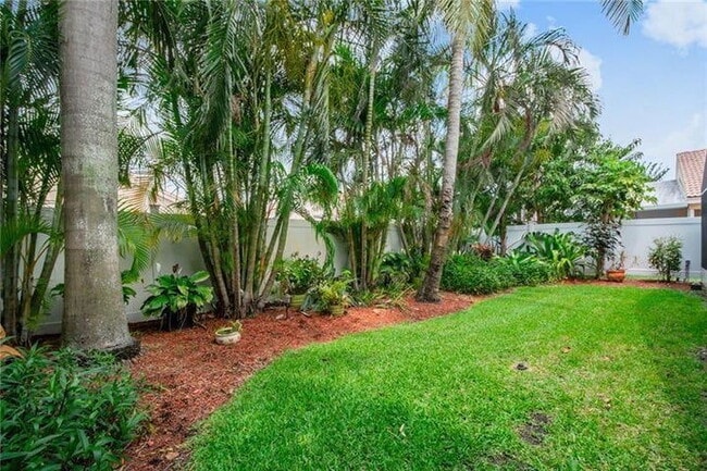 Photo - 3639 Hudson Ln