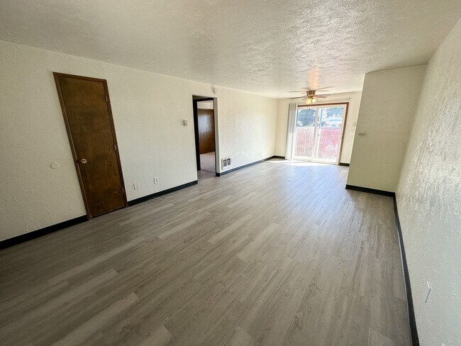 Photo - EVERGREEN1574-1594 Unidad 1584