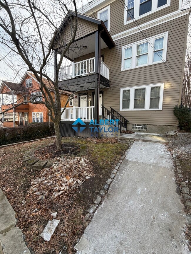 Building Photo - 275 Parker Hill Ave Unit 3