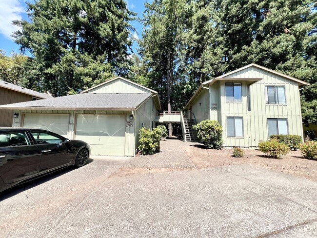 Photo - Charming Updated 2 Bed/1 Bath Condo in Tranquil Lake Oswego! Unit 6951