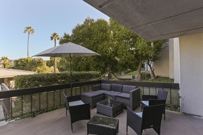 Photo - 3050 Rue D’Orleans Unidad 203