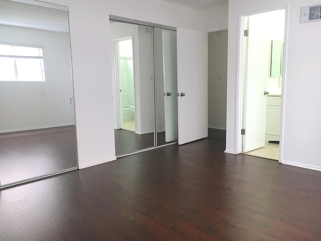 Photo - 1236 Amherst Ave Apartments