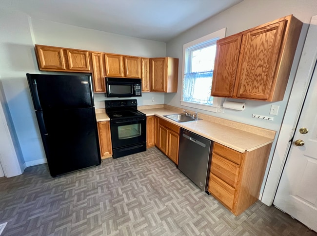 Photo - 212 E Hudson St