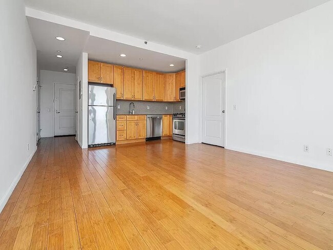 Photo - 504 W 136th St